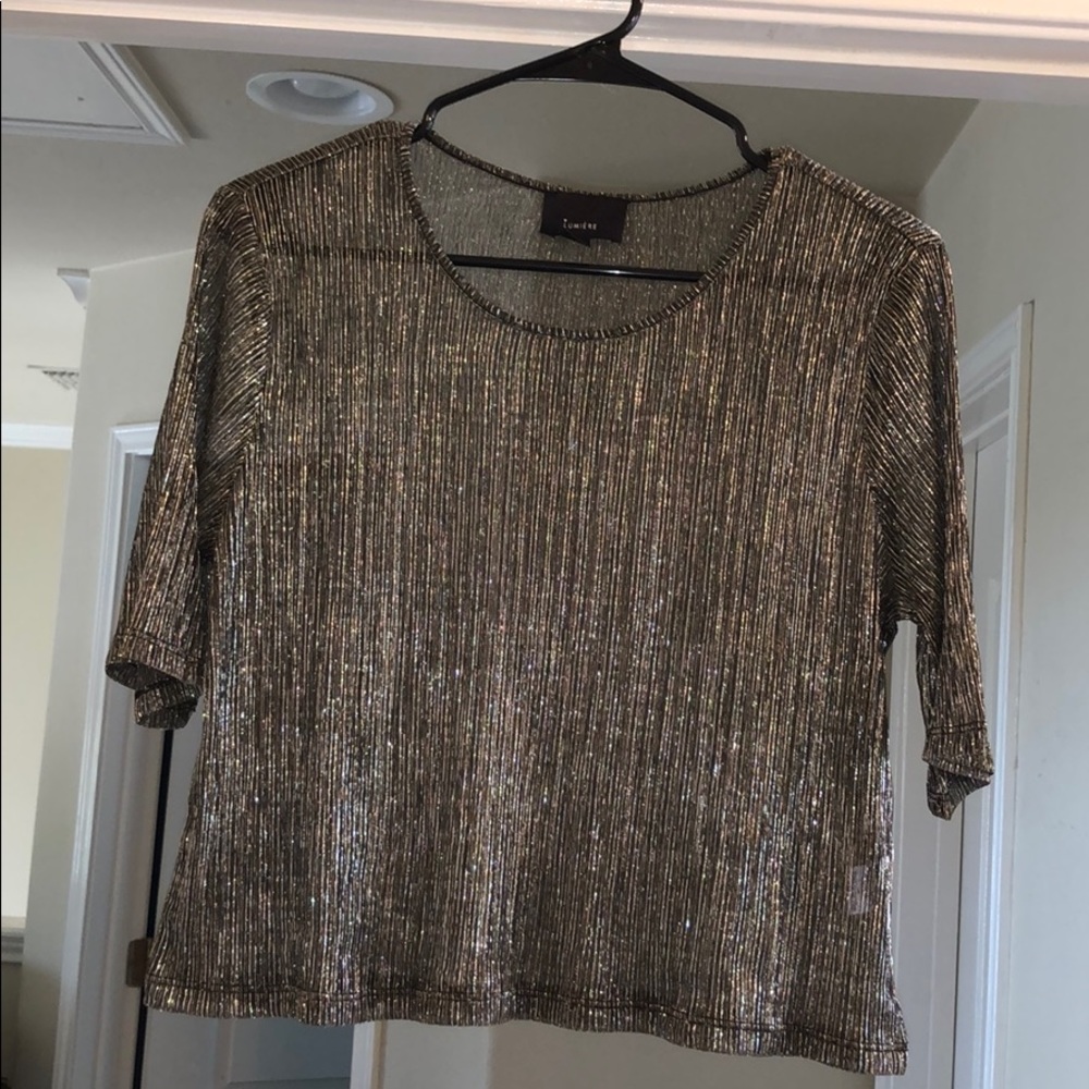 LUMIERE metallic top